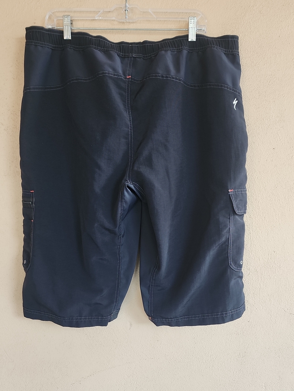 VINTAGE SPECIALIZED Black Nylon Cargo Shorts Mens XXL 38 40 Cycling Hiking Bike - Picture 3 of 8